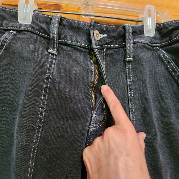 Hollister Vintage High Rise Baggy Black Cargo Jeans, Size 11R - Picture 6 of 11